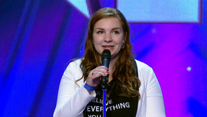 Feministický standup s hlbokým odkazom: Simona prezentuje koníček nazvaný chov muža