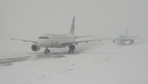 Zima a závaly snehu ochromili aj Londýn