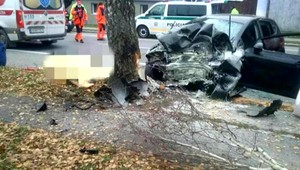 Tragická nehoda v obci Šaštín-Stráže si vyžiadala druhú obeť. Muž zomrel počas prevozu do nemocnice