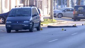 Chcela zachrániť psa, no sama prišla o život. Matku dvoch detí na ceste zabilo auto