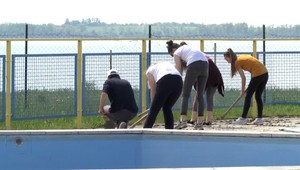 Dobrovoľníci sa podujali vyčistiť slovenské more. Organizátori akcie taký veľký záujem nečakali