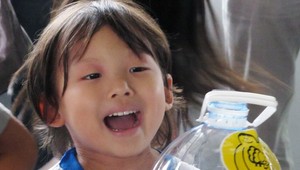 Varovanie pre japonské deti: Nepite vodu!