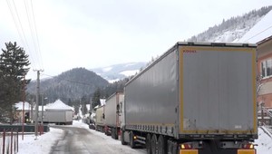 V obci samé kamióny a vystrašení ľudia. Situácia pre uzavretie horského priechodu je vážna