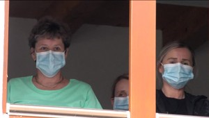 V Domove pokojnej staroby v Snine sú infikovaní všetci klienti, situácia je veľmi vážna