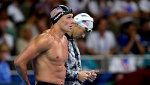 Alkohol, divoká zábava, infúzie, dištanc. Lochte je späť