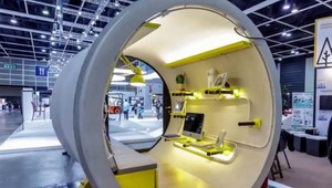 Bývanie v kapsuliach. Stačí pás zeme a môžete sa nasťahovať