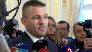 Pellegrini začal rokovania o zostavení novej vlády