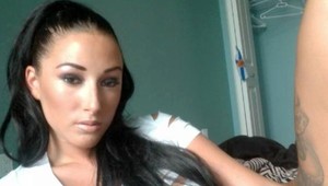 Mladá žena je posadnutá plastickými zákrokmi: Nepochopíte, ako sa znetvorila!