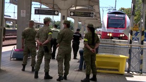 Od pondelka začali kontroly na hraničných priechodoch. Situácia sa vyostruje do fyzických útokov