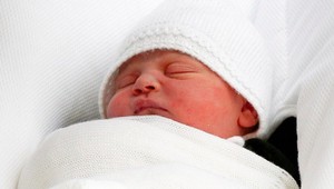 Kráľovná navštívila princa Louisa