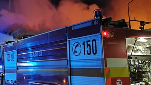 V osade horelo deväť chatrčí, bez strechy nad hlavou ostalo 46 ľudí