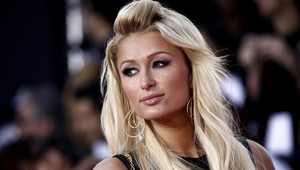 Paris Hilton obťažuje úchylák (36). Zase...