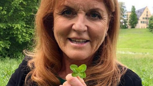 Slučka sa sťahuje aj okolo exmanželky princa Andrewa: písala si s Epsteinom a náhle zmizla!