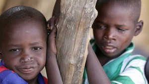 V západnej Afrike straší ebola, umierajú stovky ľudí