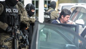 Kočnerovo sledovacie komando si posvietilo aj na politikov. Vypovedal už aj Kollár či šéf SIS Pčolinský