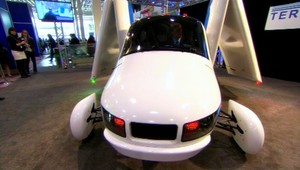 Sviatky na lietajúcich autách. Hudba budúcnosti...