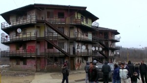 Pri požiari bytu zhorel trojročný chlapec