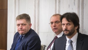 Robert Fico sám v poslednej Lavici