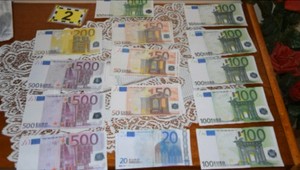 Vnučka okradla vlastnú babku o viac ako päť tisíc eur