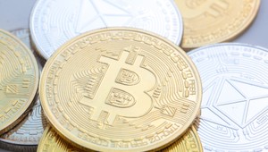 Od šeliem k Bitcoinu: Ako sa menili Slováci a slovenská ekonomika