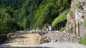 VIDEO: Pod Strečnom sa zrútil 100-tonový masív, vodičov už nebude ohrozovať