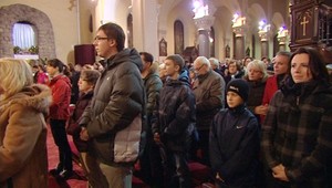 Bez polnočnej to nešlo. Takto prežívalo Vianoce Slovensko...