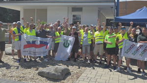 Dva týždne bez zmeny: Zamestnanci potravinárskej firmy pokračujú v štrajku