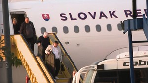 Vládny špeciál s delegáciou z Vietnamu pre poruchu skončil v Kazachstane. Jej členovia smerovali do Bratislavy "na vlastnú päsť"