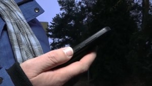 90-ročná dôchodkyňa podvodníkovi z okna vyhodila takmer 10-tisíc eur