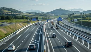 PREHĽAD: Ceny diaľničných známok cestou do populárnych dovolenkových destinácií Slovákov