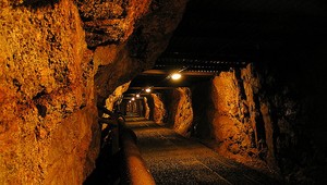 Baníci boli pod zemou takmer mesiac. A prežili!