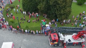 Unikátna záchranná akcia: Záchranu papagája v Bojniciach sledovali stovky ľudí