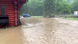 Slovensko trápia záplavy. TAKTO to vyzeralo u nás a našich susedoch