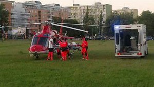 Nehoda pri Senci! Auto skončilo vo vodnom kanáli