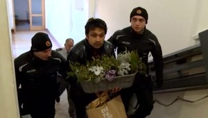 Zlodej (27), ktorý okradol dôchodkyňu a na súd prišiel s kvetináčom, pozná svoj trest
