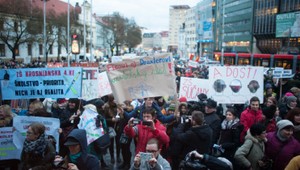 Protest učiteľov. Svoj nesúhlas vyjadrovali bubnovaním