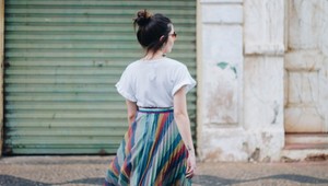 Najvyšší čas vytiahnuť jarné sukne: Z týchto trendov si vyberie úplne každá