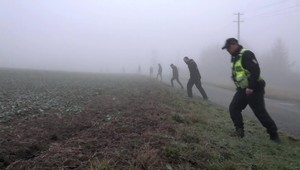 Súd poslal do väzby muža, ktorý mal väzniť nezvestného chlapca v chatke na Zlínsku