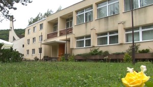 Boj o čas sa vyplatil. Seniori neskončia na ulici