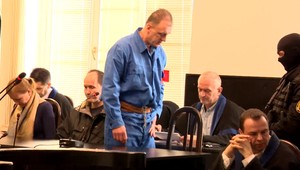 V prípade Čongrádyho sudca prerušil právo posledného slova. Naposledy trvala záverečná reč 15 hodín