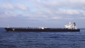 Migranti uniesli loď, ktorá ich zachránila. Zasahovať muselo maltské komando