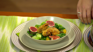 Vyprážaná kačacia pečeň na figovom šaláte