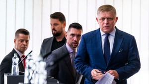 Slovenský premiér sa v stredu nezúčastní na summite EÚ v Bruseli