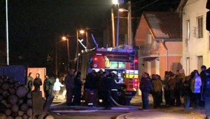 Kým rodina odpočívala, na dome im horela strecha