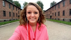 Američanka sa vyfotila pred koncentrákom, hrozí jej väzenie