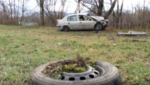 Havaroval a s kľudom odkráčal domov. Či pil alkohol pred jazdou, mu polícia dokázať nevedela