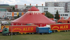 Požiar baru v Snine spôsobil paniku v neďalekom cirkuse