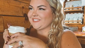 Odkedy Alexandra ukázala manžela, ľudia jej nedajú pokoj: Vraj ženu ako ja, nemôže ľúbiť!