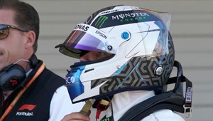 Čo všetko sa musí stať, aby Lewis Hamilton nezískal titul?