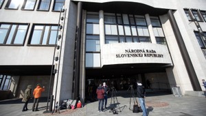 Pellegrini sa stal podpredsedom parlamentu, Blahu ani Kotlebu za šéfov výborov nezvolili